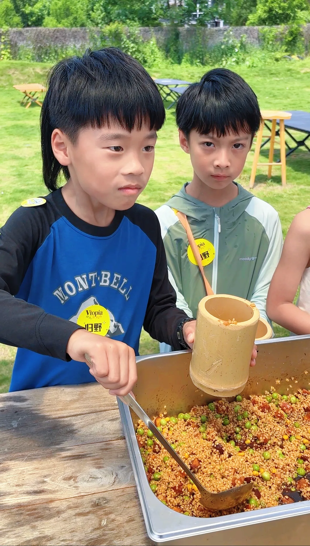 竹筒饭制作现场